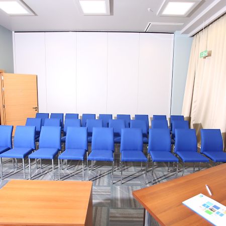 Holiday Inn Express Manisa-West By Ihg Esterno foto