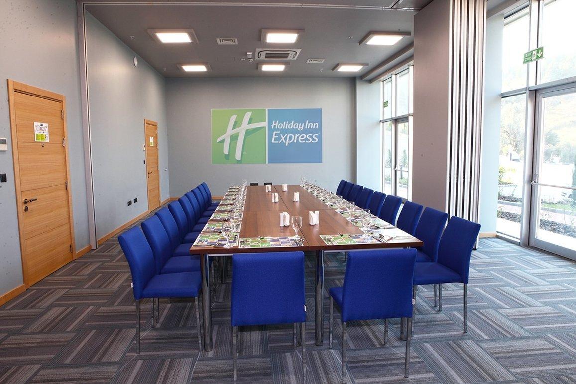 Holiday Inn Express Manisa-West By Ihg Esterno foto