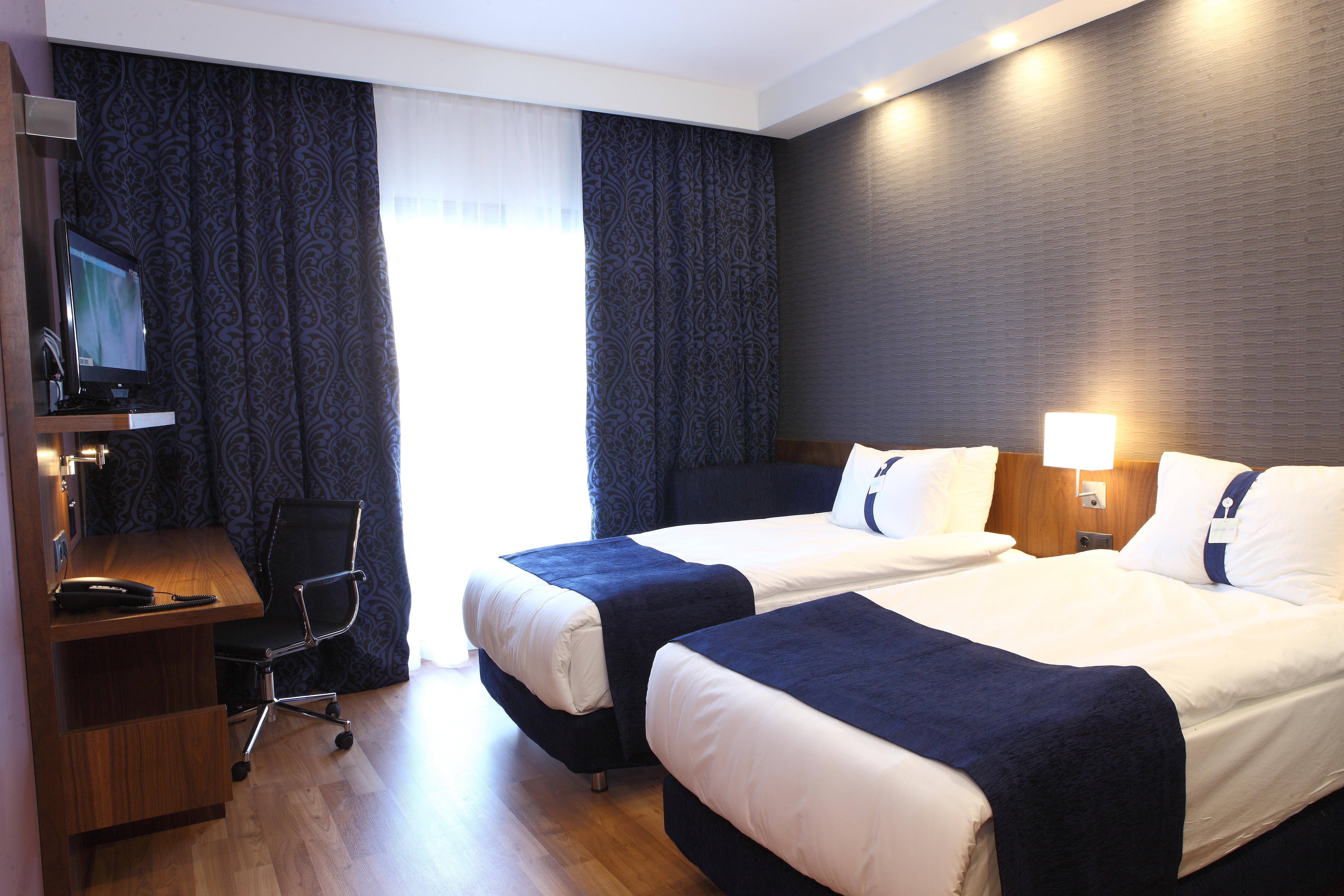 Holiday Inn Express Manisa-West By Ihg Esterno foto