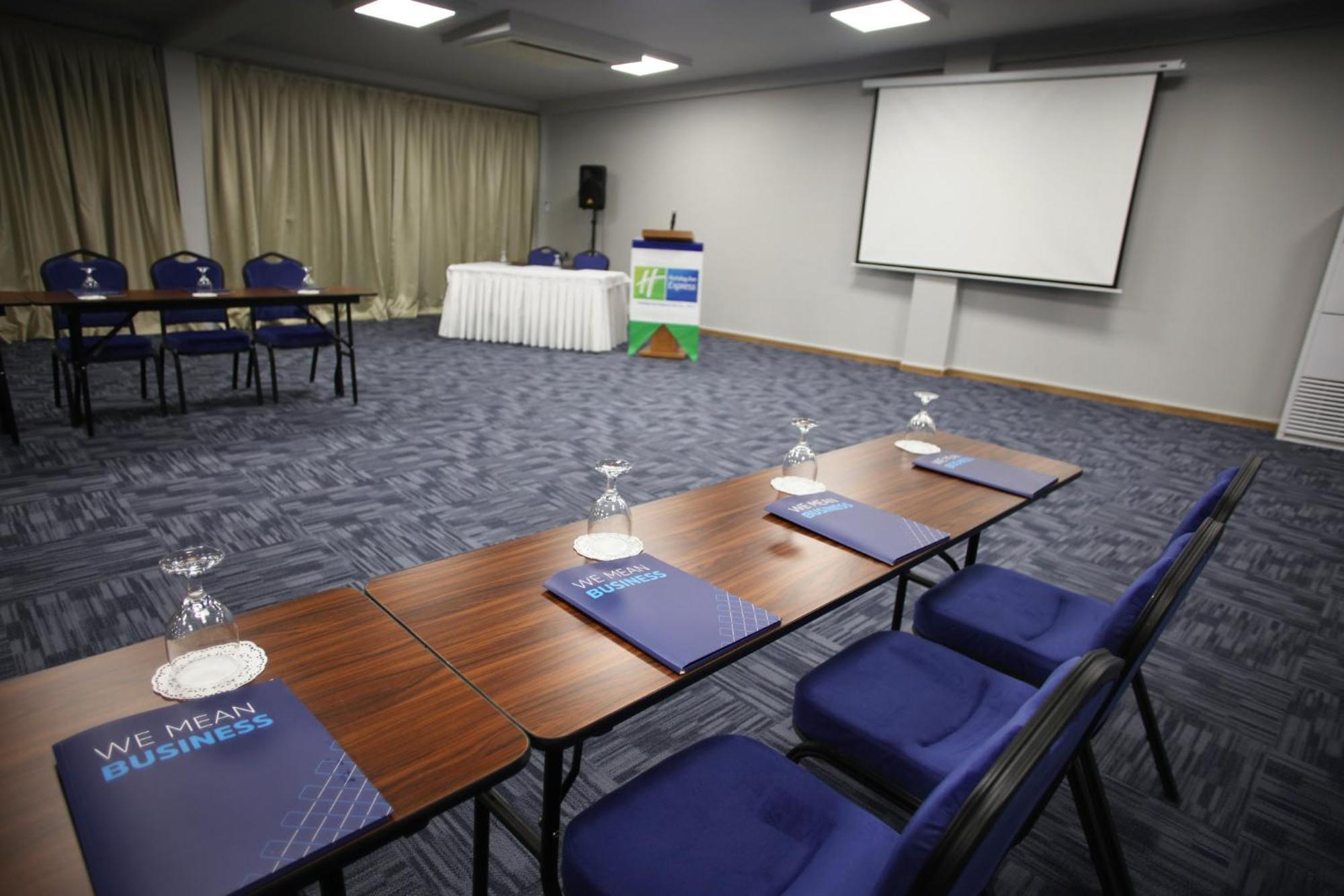 Holiday Inn Express Manisa-West By Ihg Esterno foto