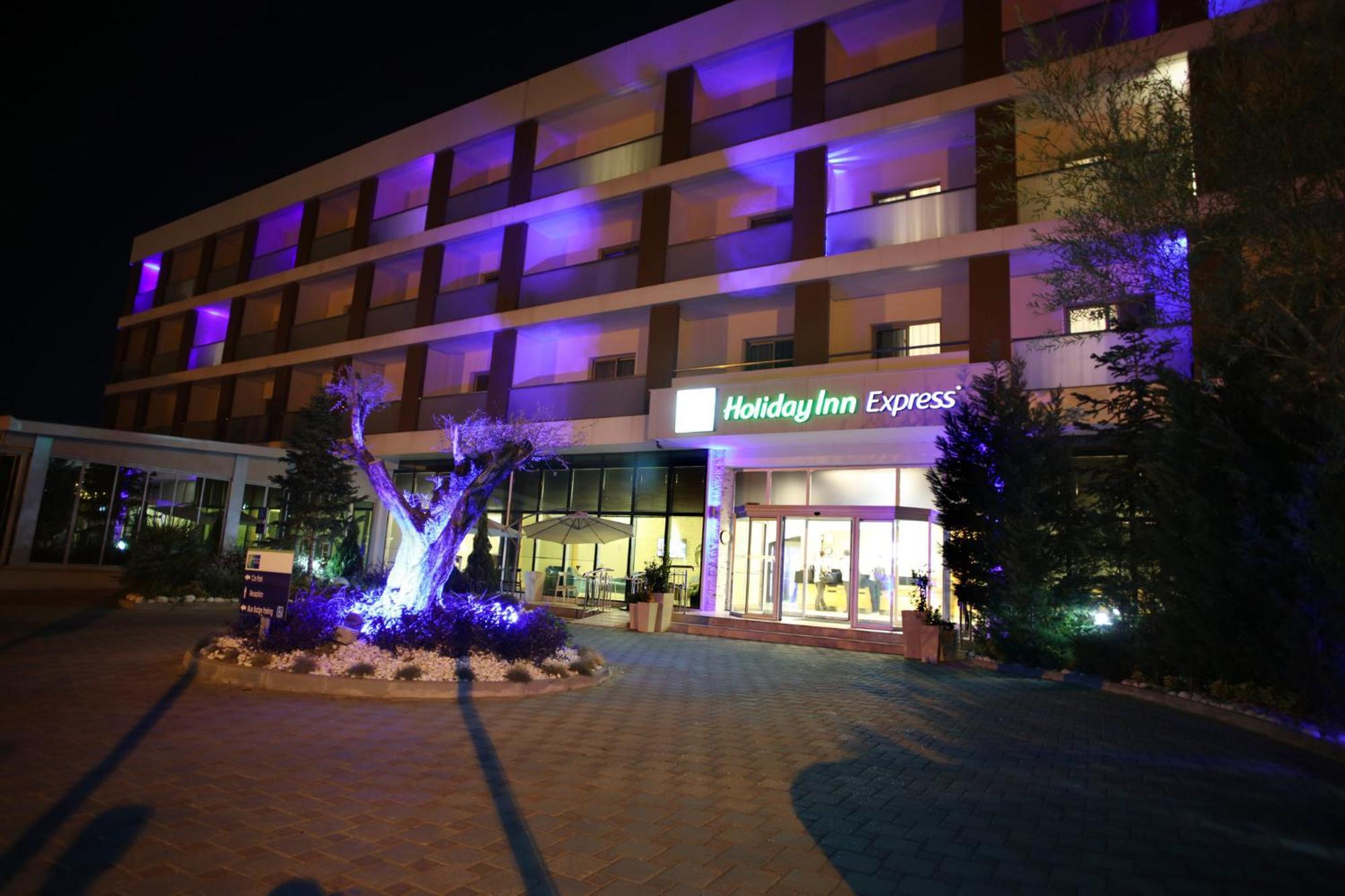 Holiday Inn Express Manisa-West By Ihg Esterno foto