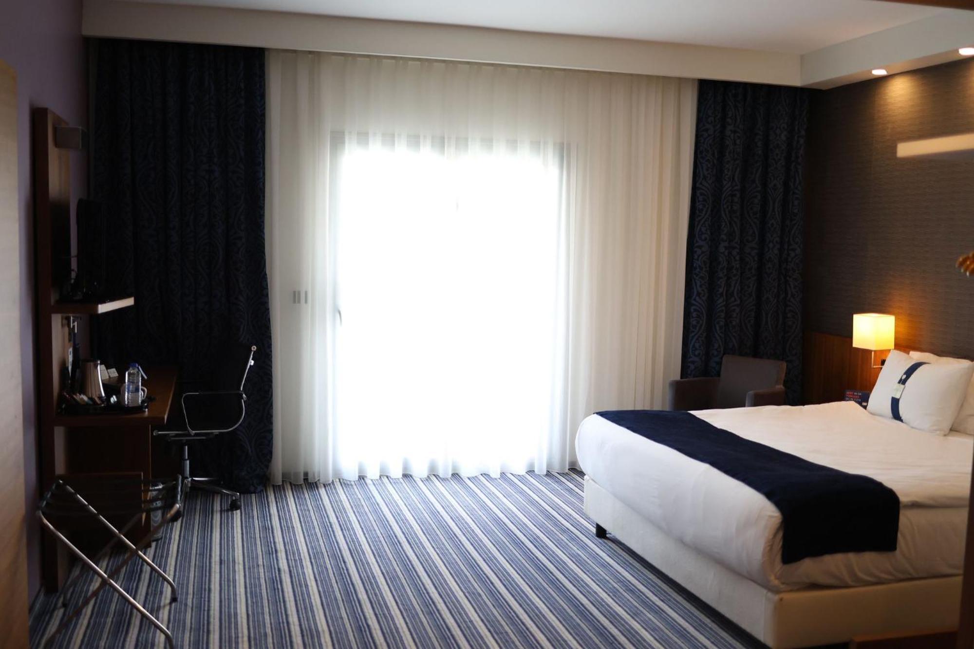 Holiday Inn Express Manisa-West By Ihg Esterno foto