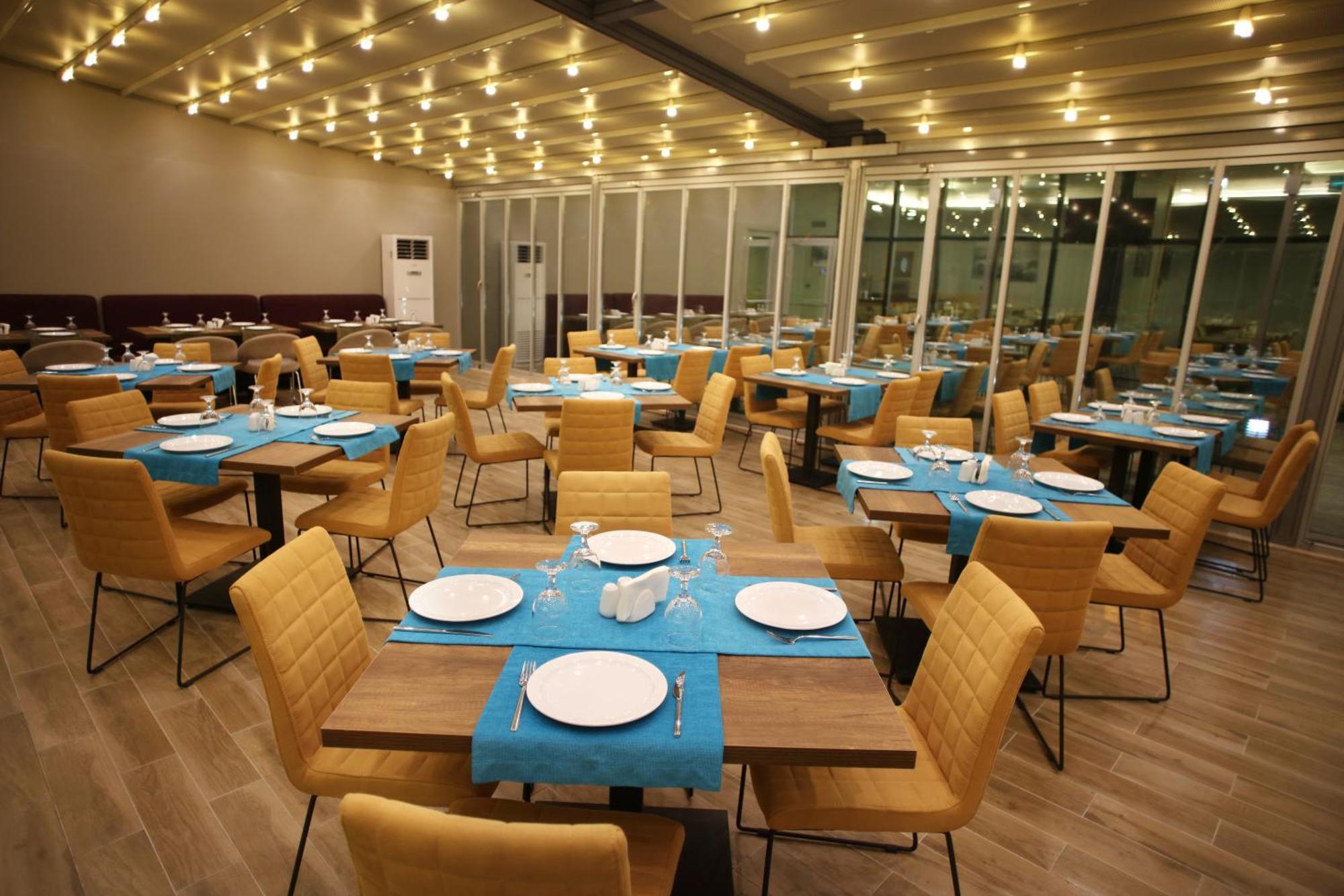 Holiday Inn Express Manisa-West By Ihg Esterno foto