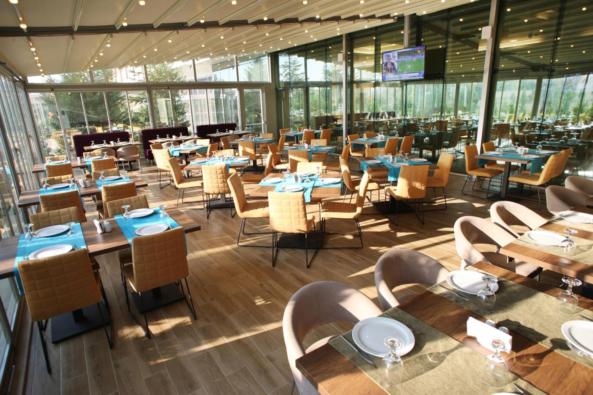 Holiday Inn Express Manisa-West By Ihg Esterno foto