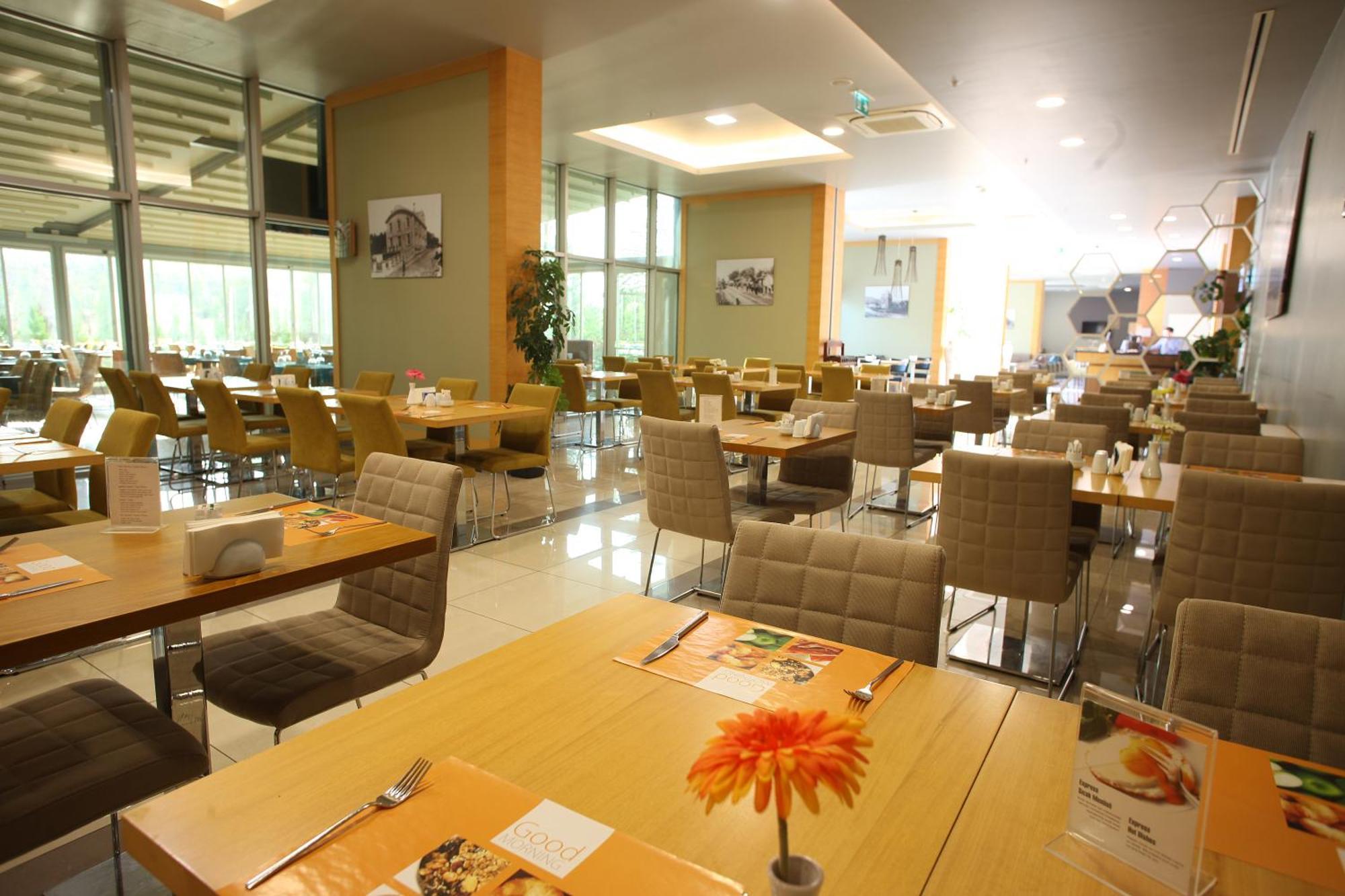 Holiday Inn Express Manisa-West By Ihg Esterno foto