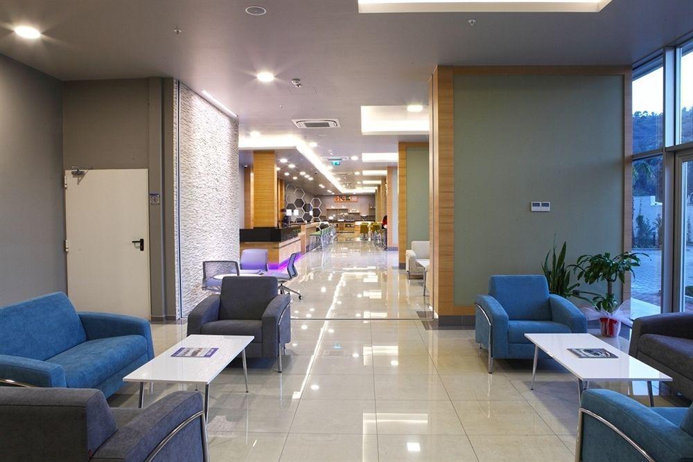 Holiday Inn Express Manisa-West By Ihg Esterno foto