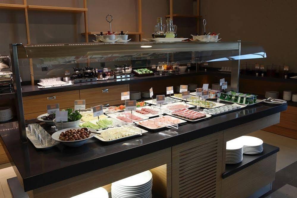 Holiday Inn Express Manisa-West By Ihg Esterno foto